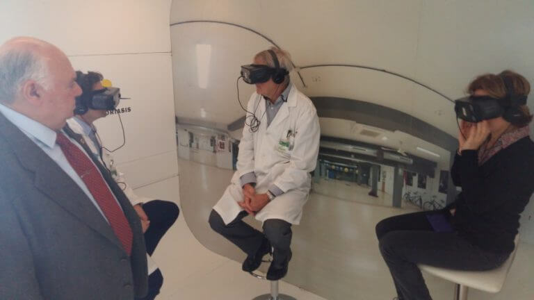Ulleres de realitat virtual per veure la psoriasi sense estigmes
