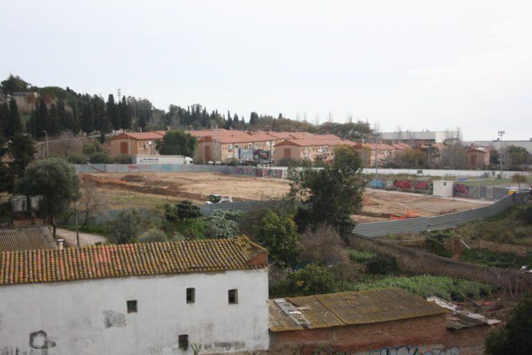 Mercadona comença a endreçar amb treballs previs els terrenys de Pomar comprats a la Penya