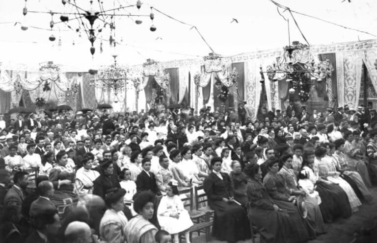 El Museu de Badalona recorda la rellevància dels envelats de festa major