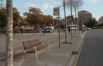 Banc parada autobús(1).jpg