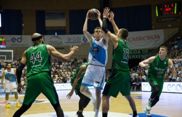 Penya vs Obradoiro.jpg