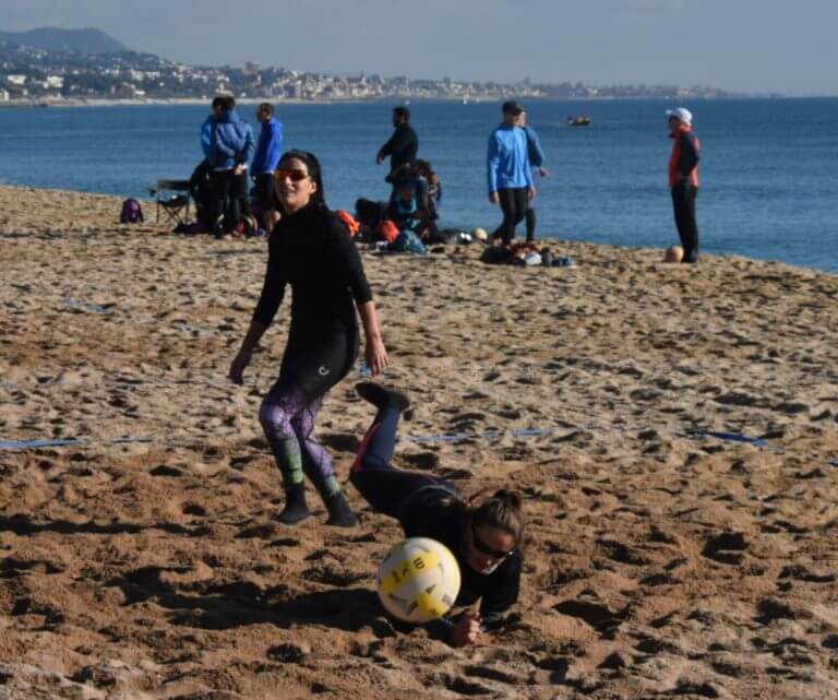 La Platja dels Pescadors ha acollit la primera jornada de la Lliga d’hivern de Volei Platja