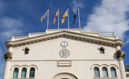 L’interventor considera “atípic” que l’Ajuntament acumuli un remanent “excessiu” de 344 milions d’euros