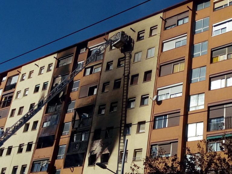 La Generalitat ofereix set pisos per reallotjar als afectats per l’incendi