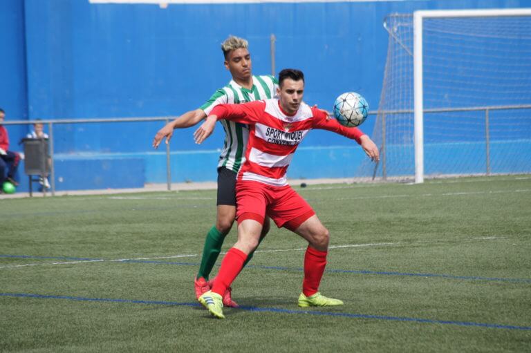 Descontrol a Llefià (0-2) i supremacia local a Mollet (3-0)
