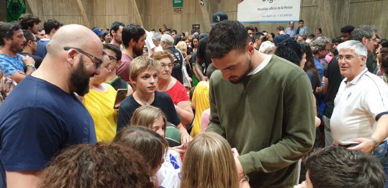 Set jugadors amb contracte, a més dels joves Parra i Zagars