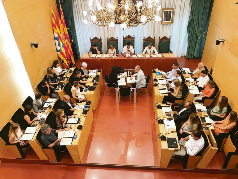 Badalona impulsa una administració més moderna i amb nous càrrecs directius