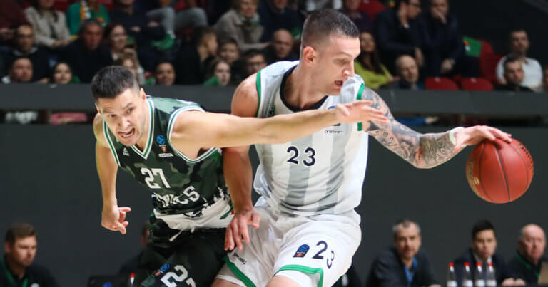 La Penya paga el naufragi del segon quart (86-74)