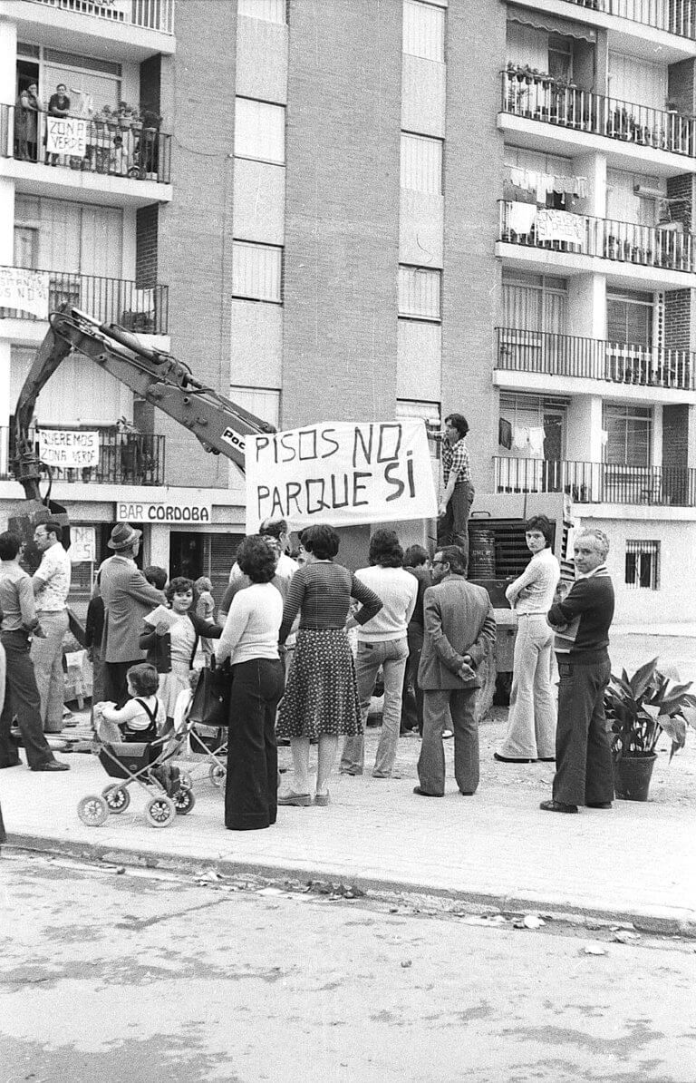 Viatge en el temps amb l’exposició “Enric Giralt, periodista de la Transició”