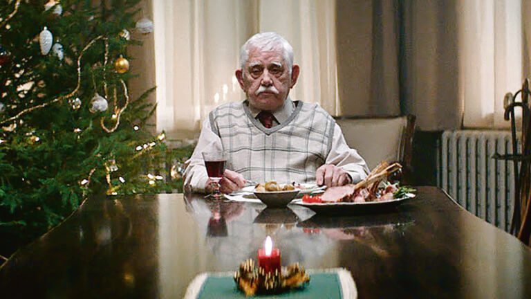 Amics de la Gent Gran prepara a Badalona un dinar de Nadal per a persones soles