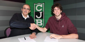 El júnior Adrià Domènech, verd-i-negre fins al 2025