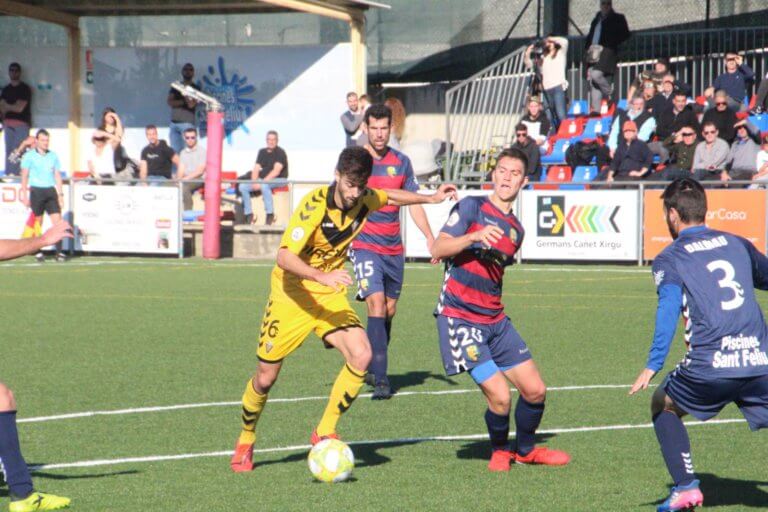 El Badalona comença l’any puntuant a Llagostera (0-0)