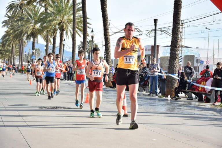 Uns 250 atletes participen a la 29a Marxa Atlètica Ciutat de Badalona