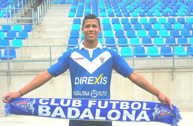 Jaime Alvarado ja vesteix l’escapulada