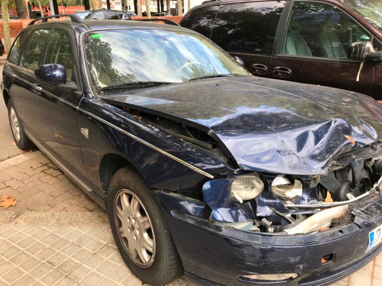 Recuperat el servei de retirada de vehicles abandonats a la via pública