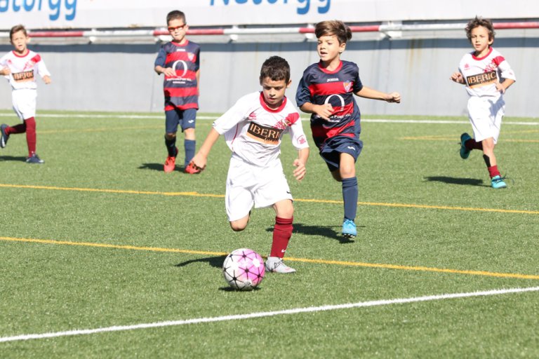 Reunió de la FCF amb una representació dels clubs, i lligues a una volta, com a nova possibilitat