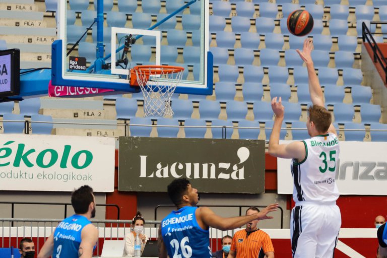 Gloriós retorn verd-i-negre (68-99)