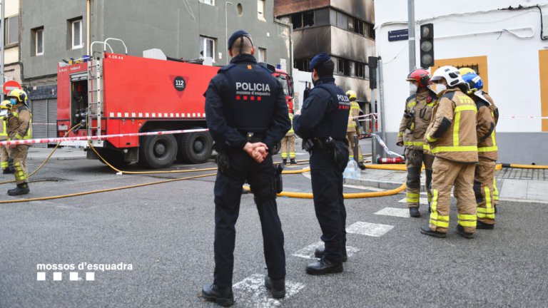 Ja són 3 les víctimes mortals de l’incendi del carrer Guifré