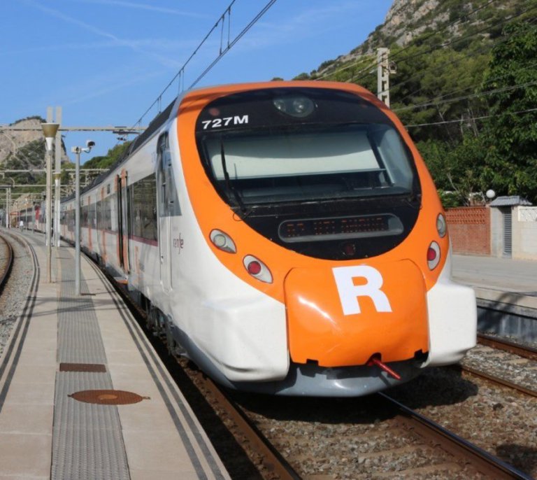 Rodalies no funciona entre el Clot i Badalona per obres en l’estació de Sagrera