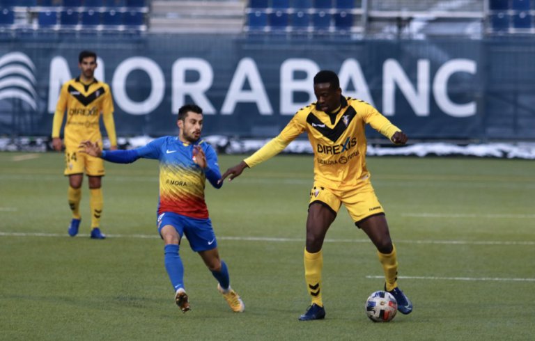 El Badalona defensa amb ungles i dents un punt a Andorra (1-1)