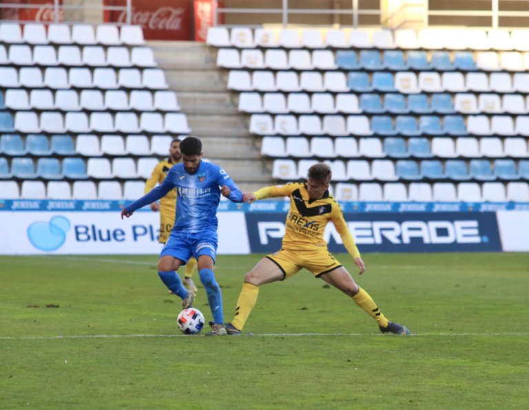 Els minuts finals tornen a condemnar el Badalona al Camp d’Esports (1-0)