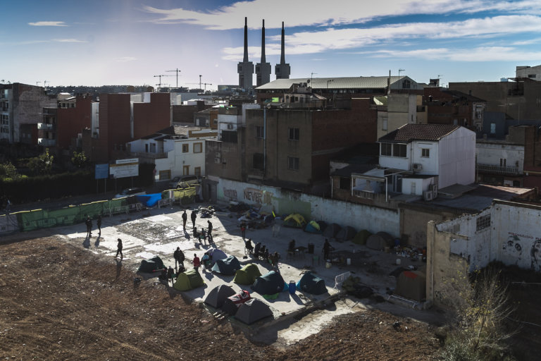 Desallotjat el solar ocupat il·legalment al barri del Gorg per ordre judicial