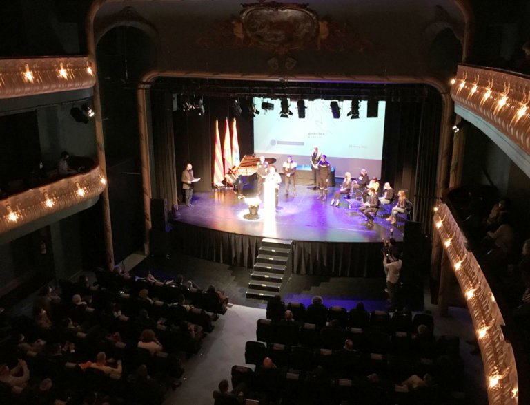 Homenatge als treballadors essencials a Badalona
