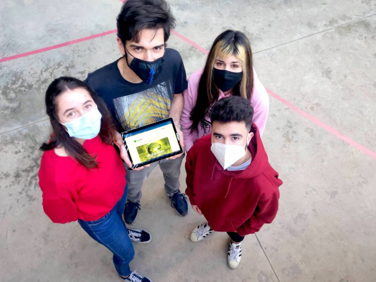 “Creative Minds”, la botiga online creada per quatre alumnes del Col·legi Badalonès