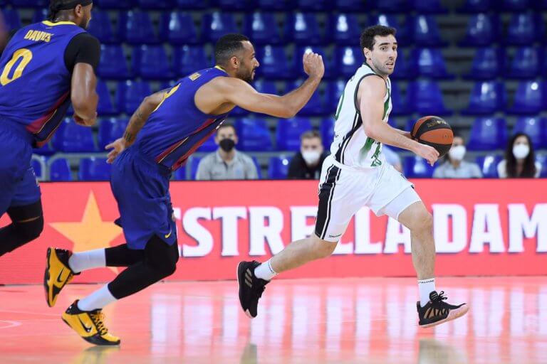 Les opcions arriben fins al descans (84-74)