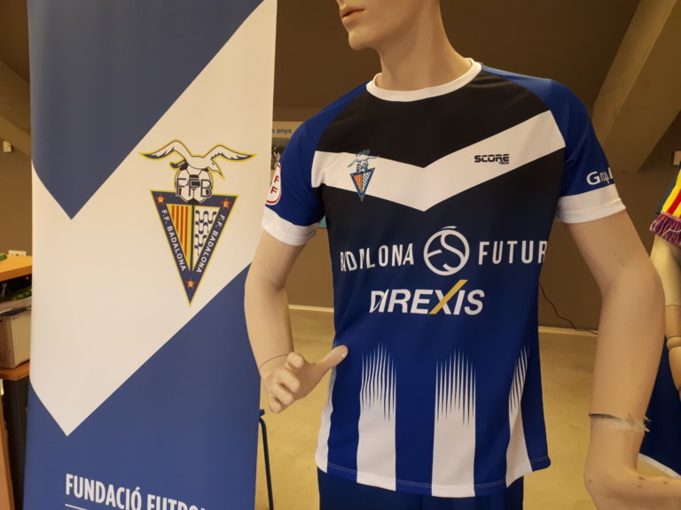 Així és el disseny de la nova samarreta del CF Badalona