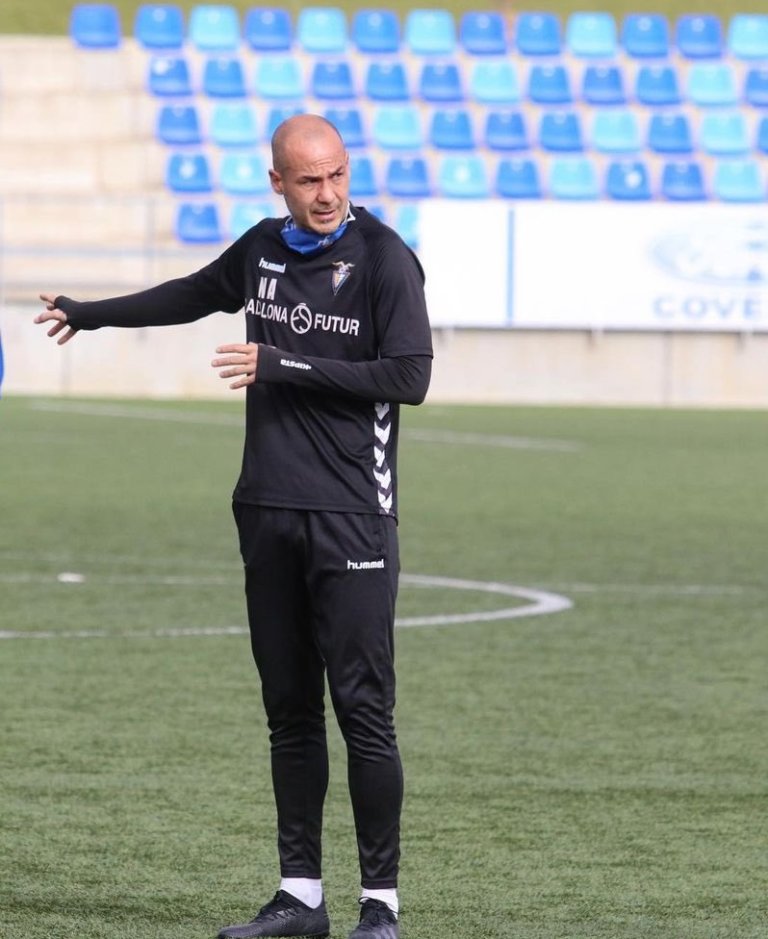 El Badalona de Nacho Alfonso comença a suar en la primera setmana de pretemporada