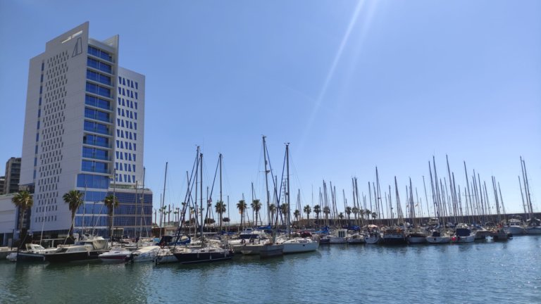 Augmenta l’ocupació als vaixells del Port per viure i passar les vacances