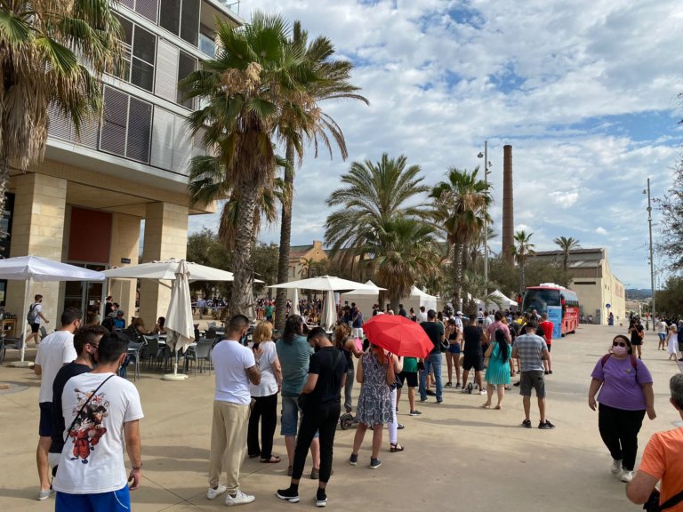 Una marató permet vacunar 900 persones en unes 4 hores