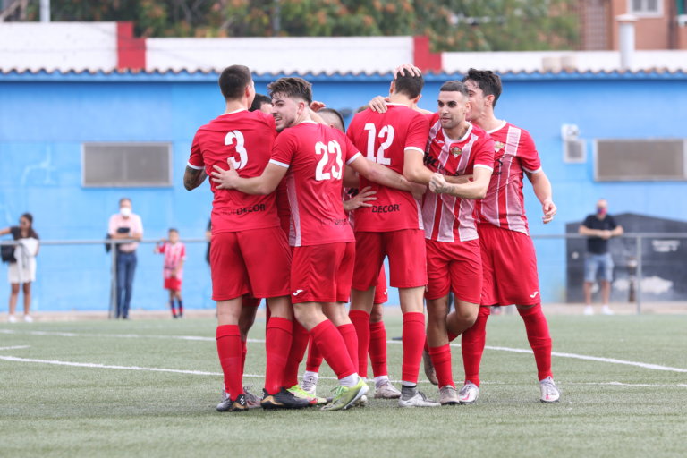 La Unificació Llefià escombra el Banyoles al debut (4-1)