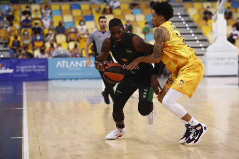 La Penya cau a Gran Canària (84-71)