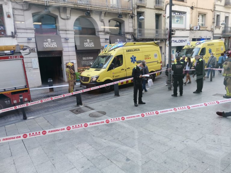 Una intoxicació per fum obliga a desallotjar Ametller Origen