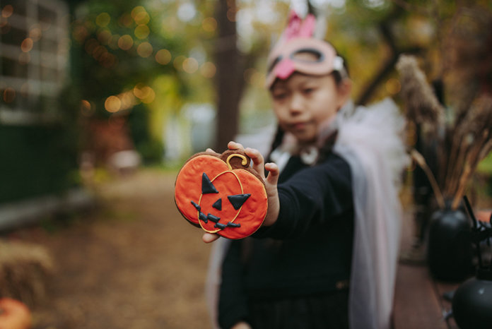 Halloween tenyeix el Passeig de la Salut de disfresses i activitats