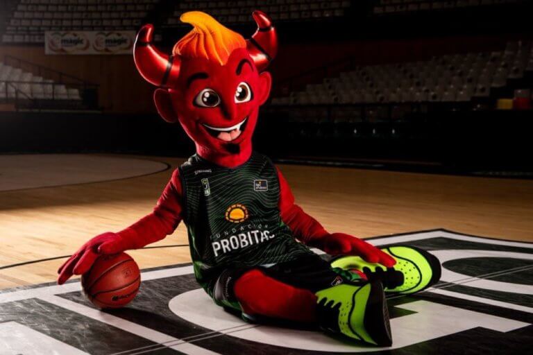 La Penya recupera la seva mascota i obre un concurs per buscar-li nom i dorsal