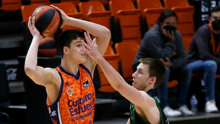 El Joventut, a mantenir l’exigència a La Fonteta