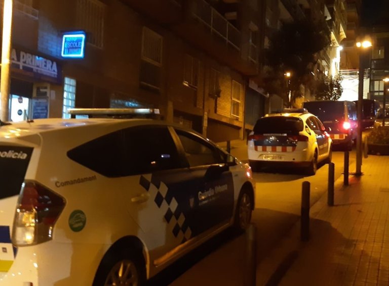 Operació policial anti-droga i contra locals conflictius a Badalona