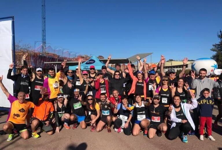 ’Running’ a Badalona en equip contra la foscor i la por al Passeig Marítim