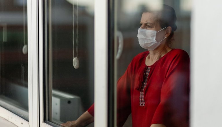 Es redueix de 10 a 7 dies la quarantena dels positius sense símptomes