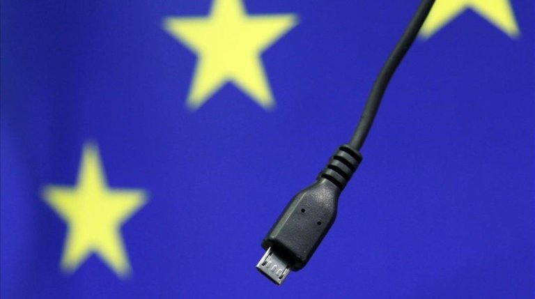 El carregador de mòbil universal, més a prop que mai a Europa