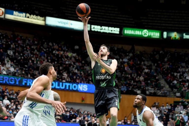 Bona imatge contra el Madrid i sense benzina al darrer quart (71-90)