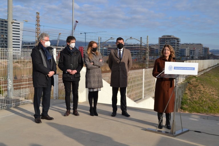 Acord amb el Ministeri per la construcció del viaducte de les vies del tren