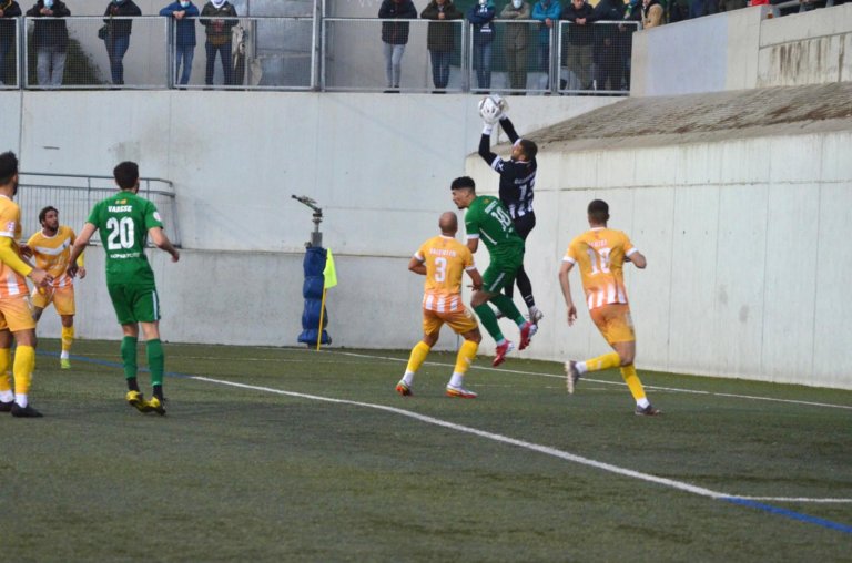 El Badalona segueix fidel al seu regne de l’empat (0-0)