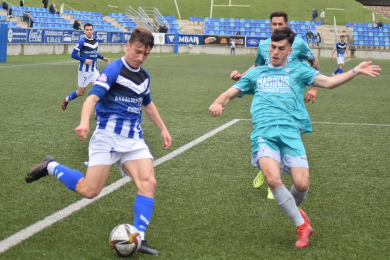 El Badalona s’ennuega amb el cuer a l’Estadi (0-0)