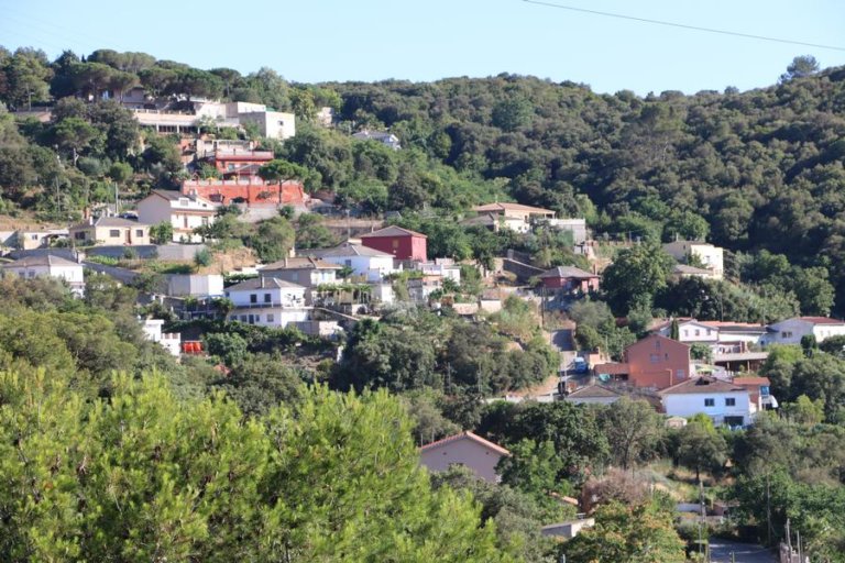 Primer pas per legalitzar la urbanització del Bosc d’en Vilaró