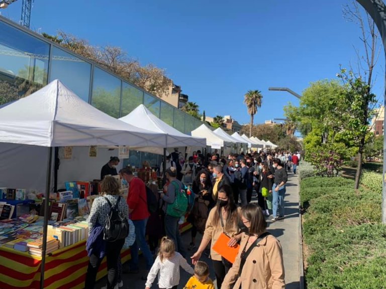 67 autors i autores a la Fira del Llibre de Pompeu Fabra