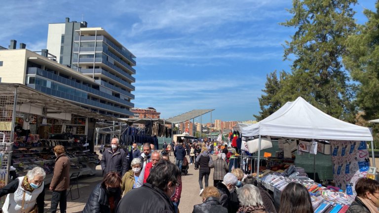 Inaugurada la nova Fira de marxants de la rambla del Gorg 